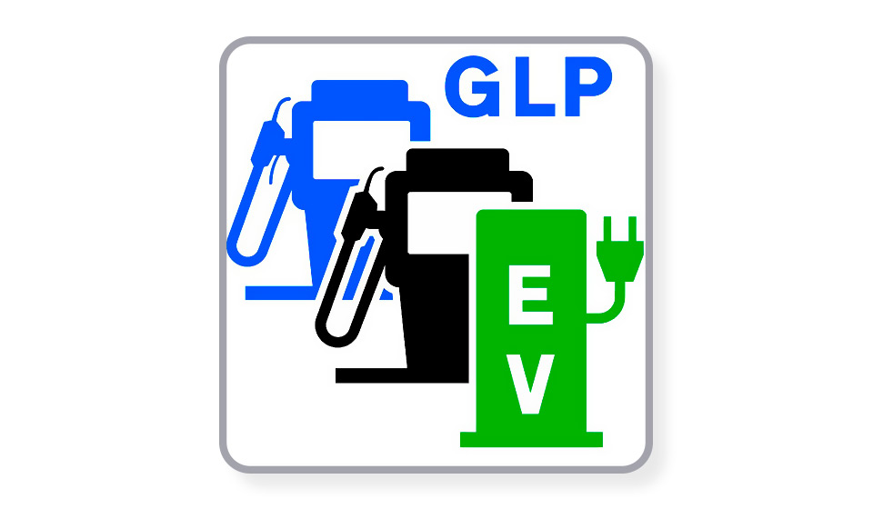 Nueva Señal de Tráfico DGT Estación de carga de coche eléctrico, gasolinera y glp