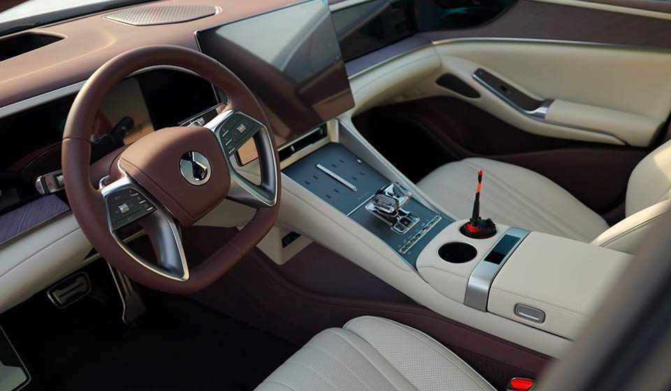 Denza Z9 GT De Nieuwe luxe elektrische auto van BYD en Mercedes
