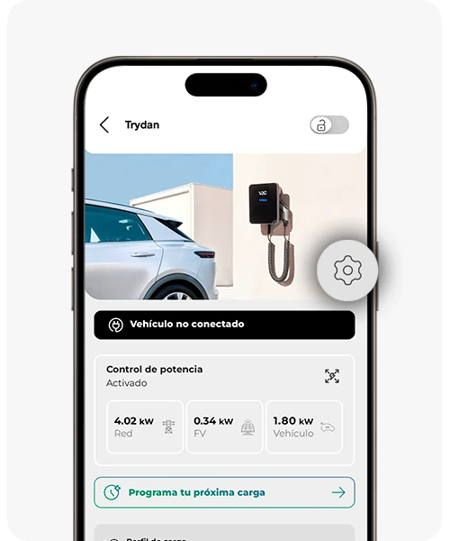 Ficha del cargador en la app con el botón de configuración
